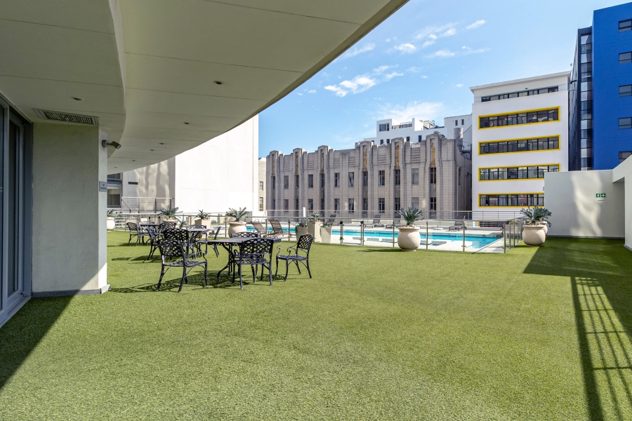 2 Bedroom Property for Sale in Cape Town City Centre Western Cape